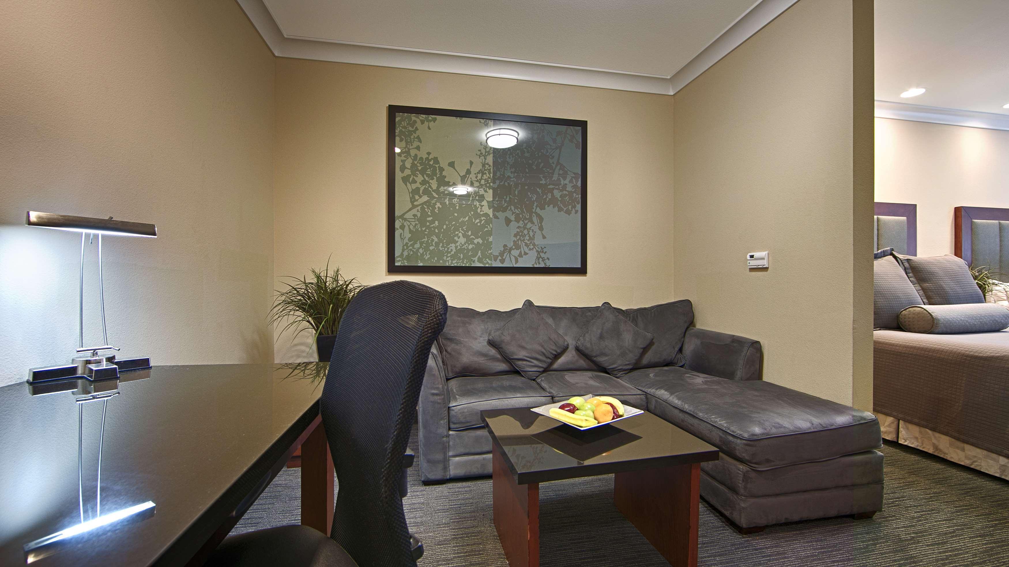 Best Western Plus Avita Suites Торънс Екстериор снимка