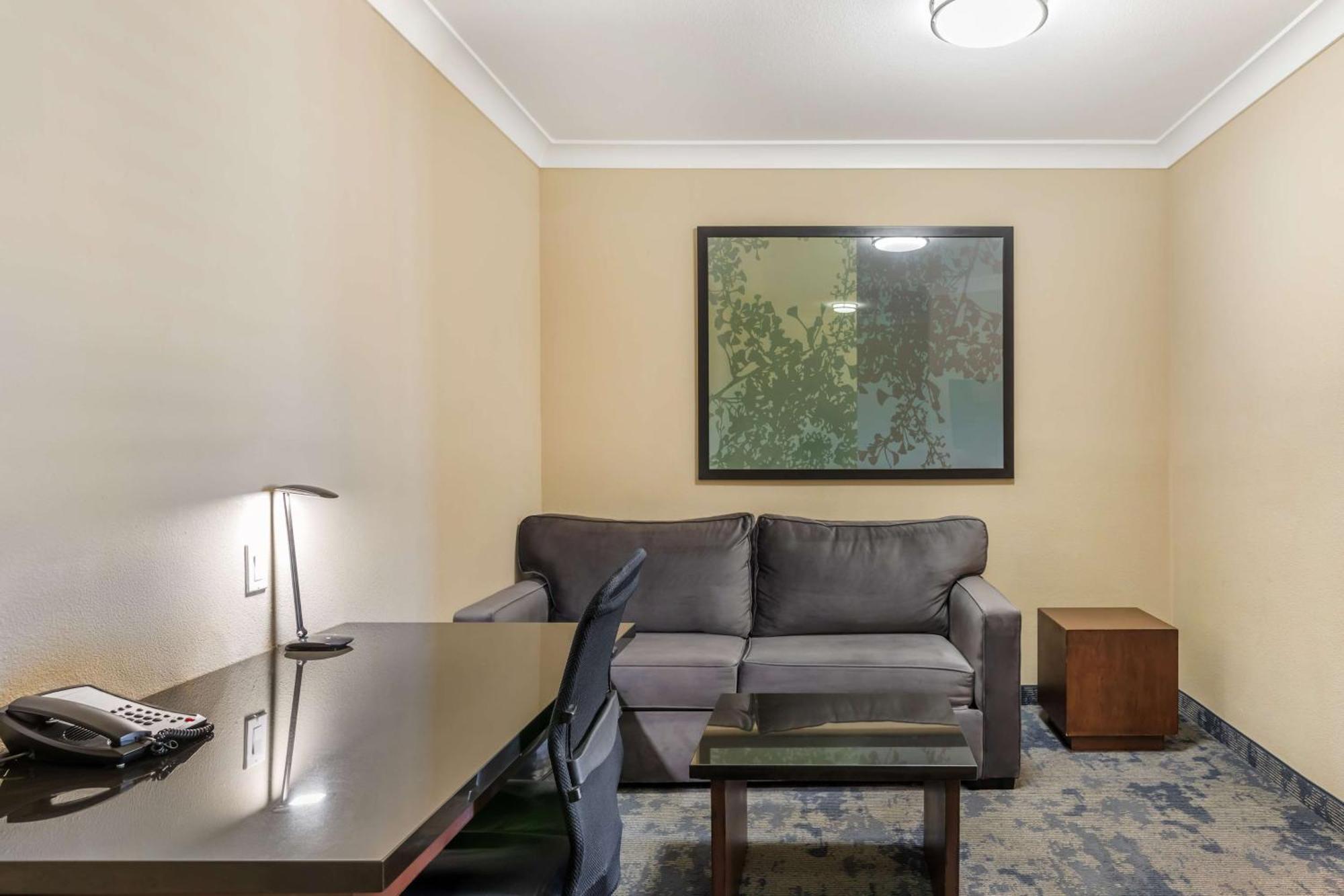 Best Western Plus Avita Suites Торънс Екстериор снимка