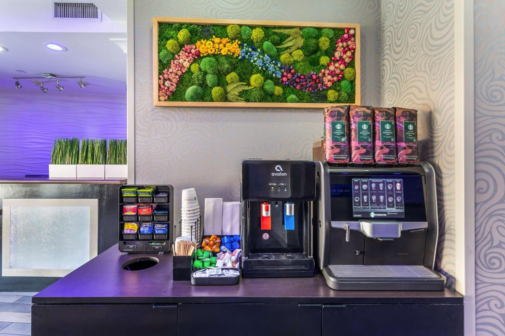 Best Western Plus Avita Suites Торънс Екстериор снимка
