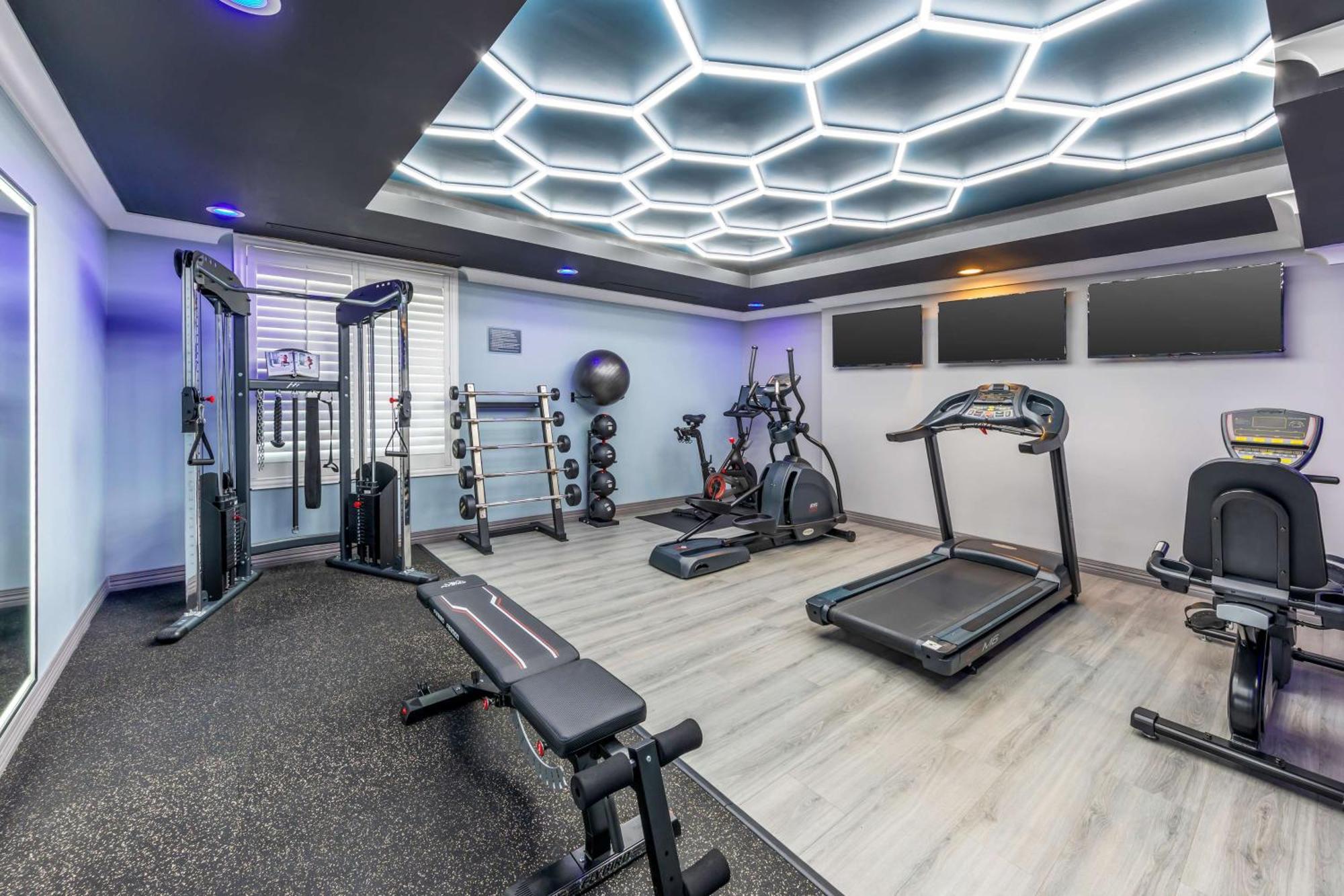 Best Western Plus Avita Suites Торънс Екстериор снимка
